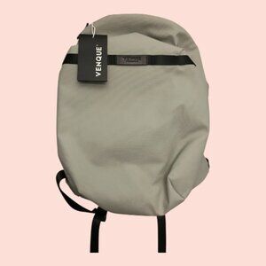 Venque 365 City Backpack 22L NWT